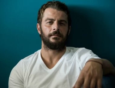 Τρελάθηκε ο Γιώργος Αγγελόπουλος! - Τον έκοψαν στον «αέρα» (βίντεο)